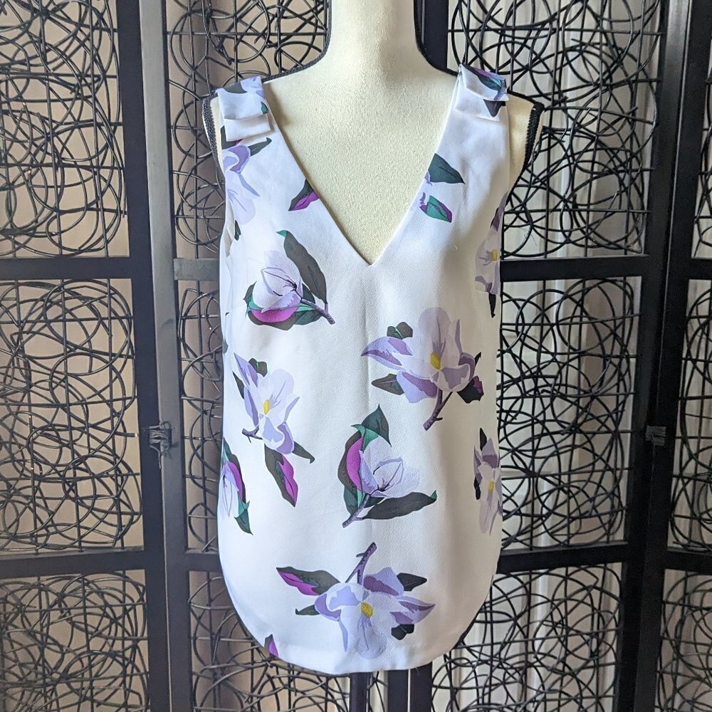 Banana Republic Small white purple flowers sleeveless top with bows on shoulders